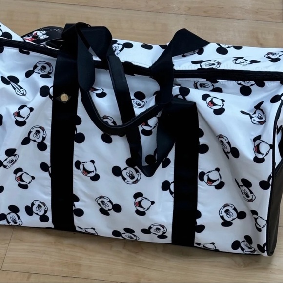 Mickey Mouse Duffel bag - Picture 3 of 5
